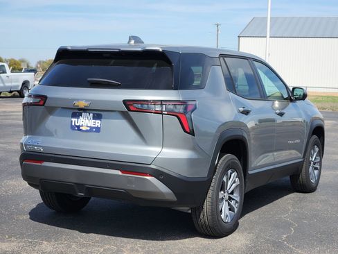 New 2026 Chevrolet Equinox LT w/ Safety and Technology Package FWD image 3