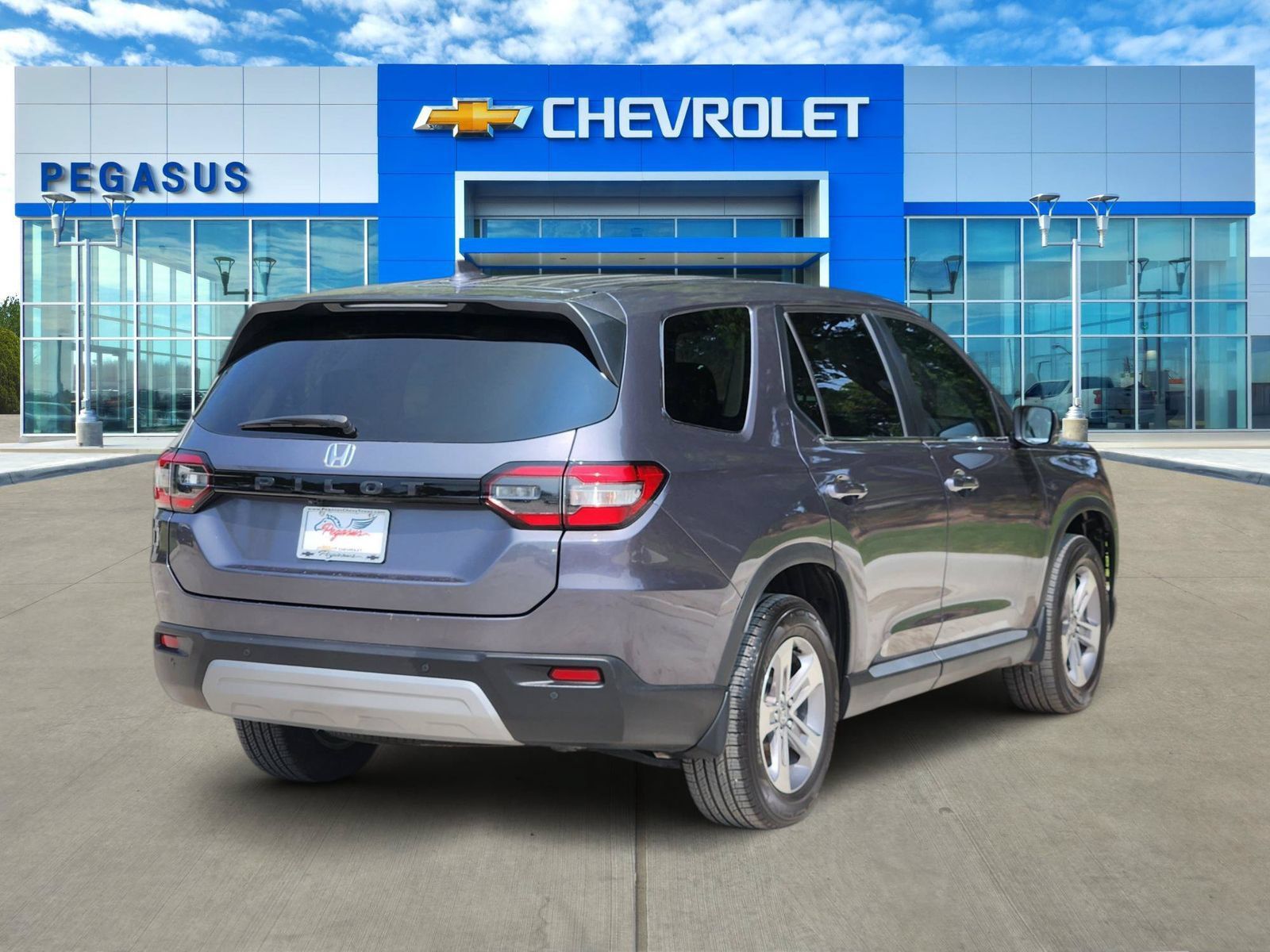 Used 2025 Honda Pilot EX-L image 5