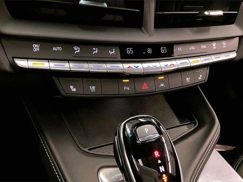 Used 2025 Cadillac CT4 Premium Luxury image 29