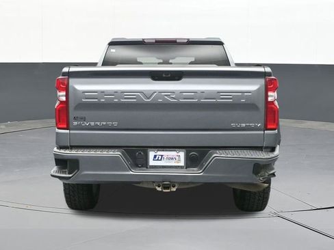 Used 2022 Chevrolet Silverado 1500 Custom w/ Safety Confidence Package image 12