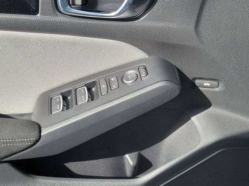 Used 2025 Honda Civic Sport image 26