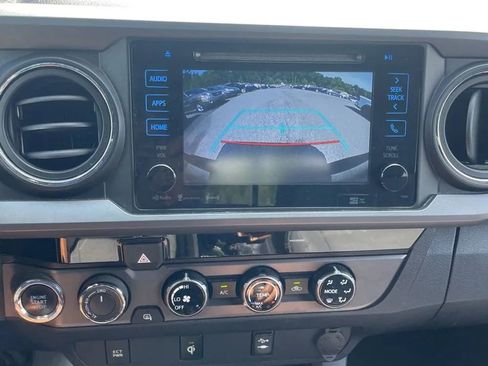 Used 2016 Toyota Tacoma TRD Off-Road w/ Towing Package AWD/4WD image 23