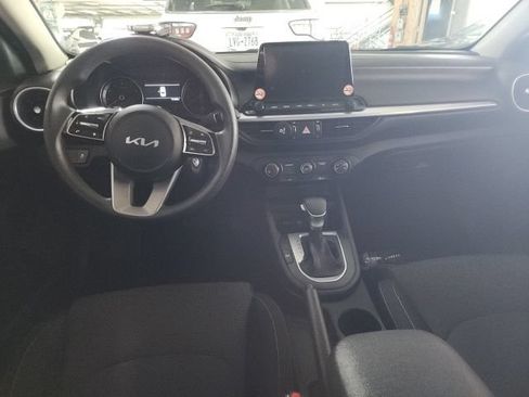 Used 2024 Kia Forte LXS FWD image 5