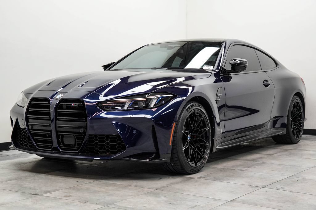 Used 2025 BMW M4 Competition RWD image 9