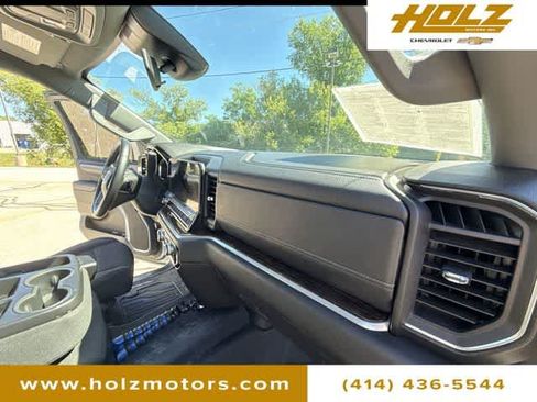 Certified 2024 GMC Sierra 1500 Elevation w/ LPO, Elevation Black Package AWD/4WD image 27