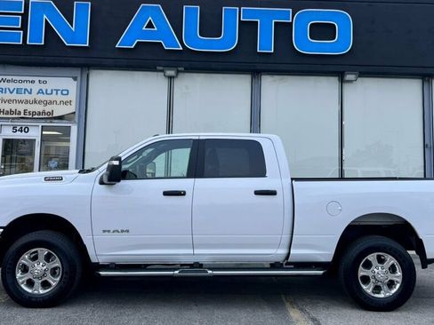 Used 2026 RAM 2500 Big Horn AWD/4WD image 2