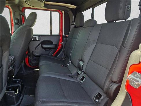 Used 2021 Jeep Gladiator Sport AWD/4WD image 18