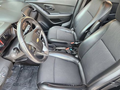 Used 2022 Chevrolet Trax LT w/ Sport Edition AWD/4WD image 15