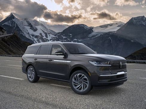 New 2025 Lincoln Navigator Reserve image 7