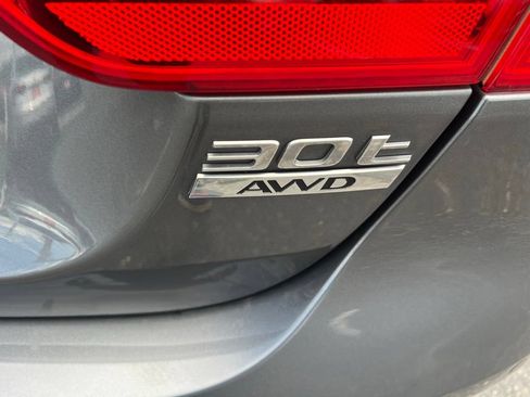 Used 2018 Jaguar XE Premium AWD/4WD image 9