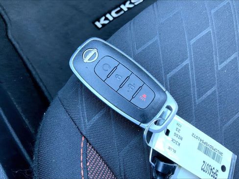 Used 2023 Nissan Kicks SR image 15