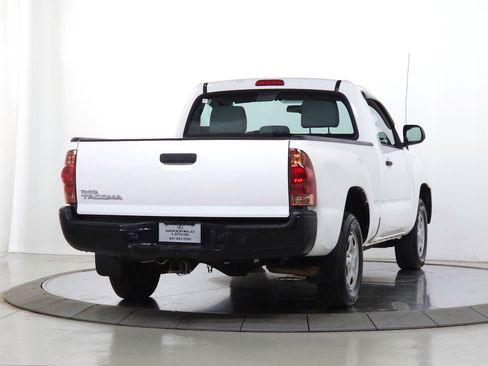 Used 2013 Toyota Tacoma 2WD Regular Cab image 9