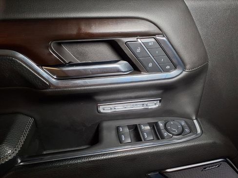 Used 2024 GMC Sierra 1500 Denali w/ Technology Package image 16