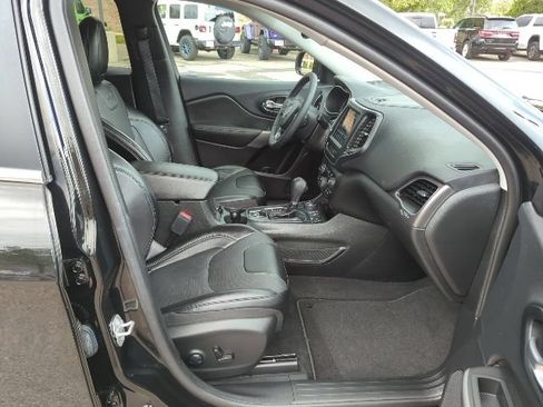Used 2022 Jeep Cherokee Latitude Lux w/ Sun & Sound Group AWD/4WD image 20