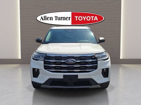 Used 2025 Ford Explorer Active w/ Active Comfort Package RWD image 4