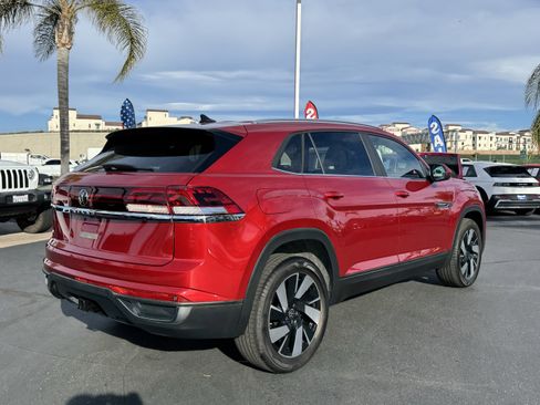 Used 2024 Volkswagen Atlas Cross Sport SE image 10