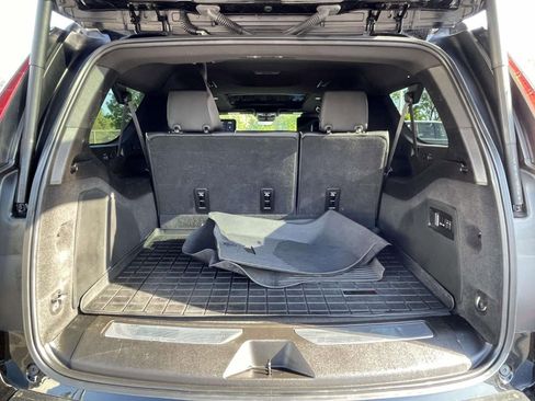 Used 2021 Cadillac Escalade ESV Sport w/ Driver Assist Tech Package AWD/4WD image 10