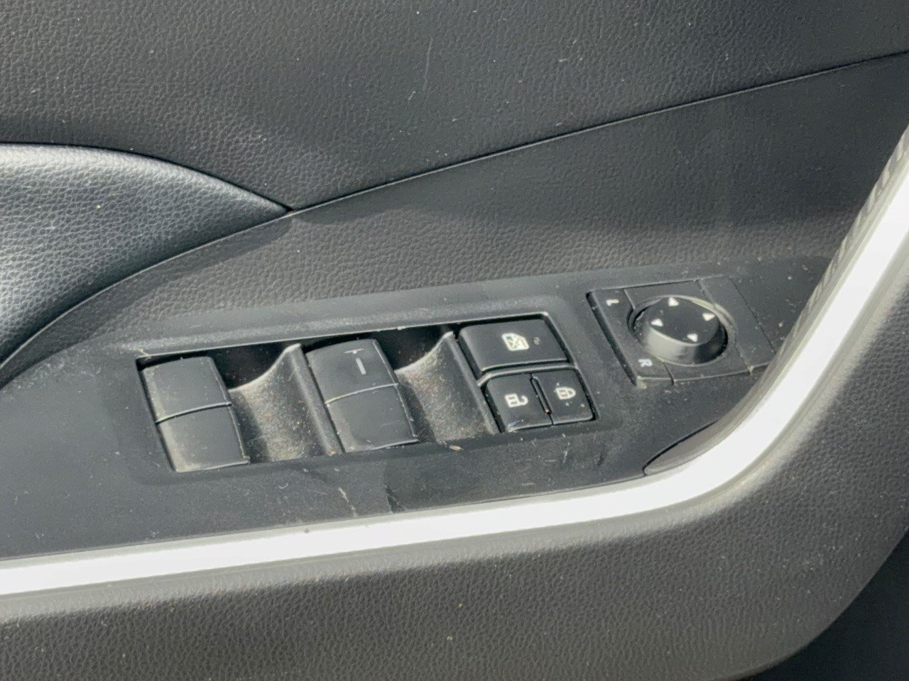 Certified 2023 Toyota RAV4 LE FWD image 15