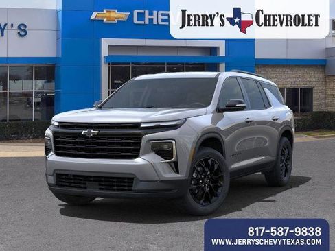 New 2025 Chevrolet Traverse LT w/ Midnight/Sport Edition image 7