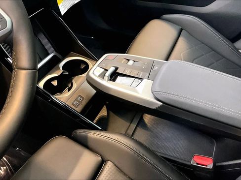 Used 2025 BMW X1 xDrive28i image 32