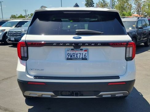 Used 2026 Ford Explorer Active w/ Active Comfort Package RWD image 23