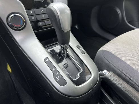 Used 2012 Chevrolet Cruze LS w/ Connectivity Package FWD image 28