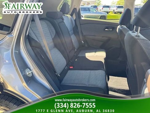 Used 2023 Nissan Rogue SV FWD image 13