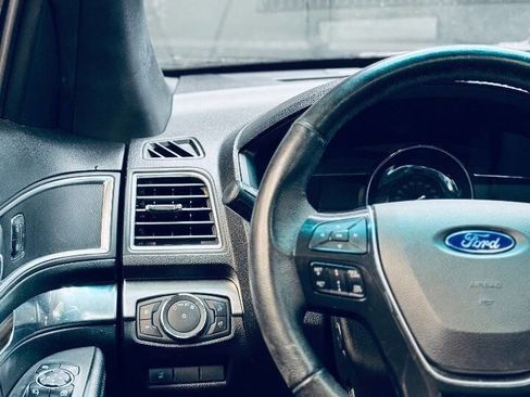 Used 2017 Ford Explorer Limited w/ Equipment Group 303A image 18