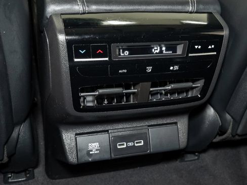 Used 2024 Acura MDX SH-AWD w/ Technology Package image 28