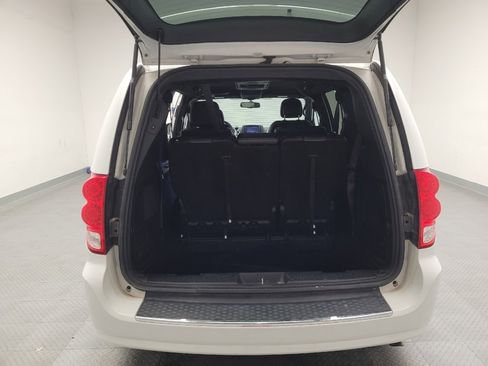 Used 2017 Dodge Grand Caravan GT image 29