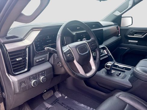 Used 2024 GMC Sierra 1500 Denali w/ Denali Reserve Package AWD/4WD image 9
