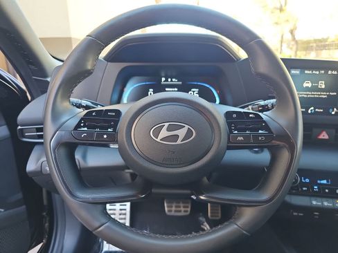 Used 2025 Hyundai Elantra Sport FWD image 19