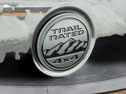 Used 2024 Jeep Wrangler Willys AWD/4WD image 32