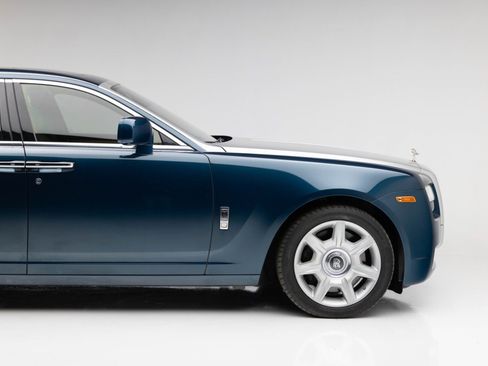 Used 2010 Rolls-Royce Ghost RWD image 23