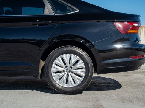 Used 2019 Volkswagen Jetta S w/ Driver Assistance Package FWD image 13
