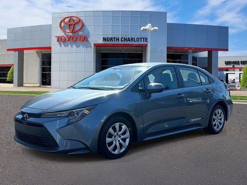 Used 2024 Toyota Corolla LE FWD image 4