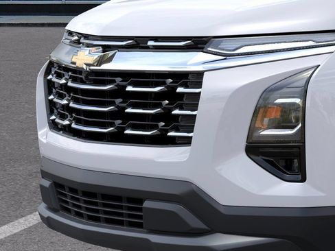 New 2026 Chevrolet Equinox LT w/ Safety and Technology Package FWD image 13