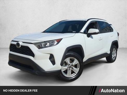Certified 2020 Toyota RAV4 XLE FWD image 1