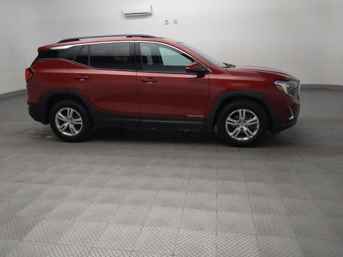 Used 2020 GMC Terrain SLE w/ Driver Convenience Package FWD image 11