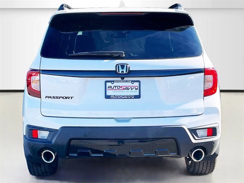 Used 2024 Honda Passport Black Edition image 6