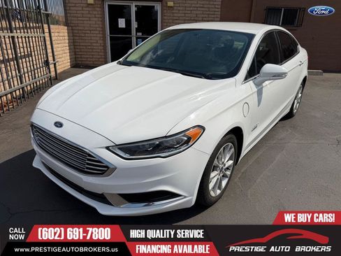 Used 2018 Ford Fusion Energi SE FWD image 5