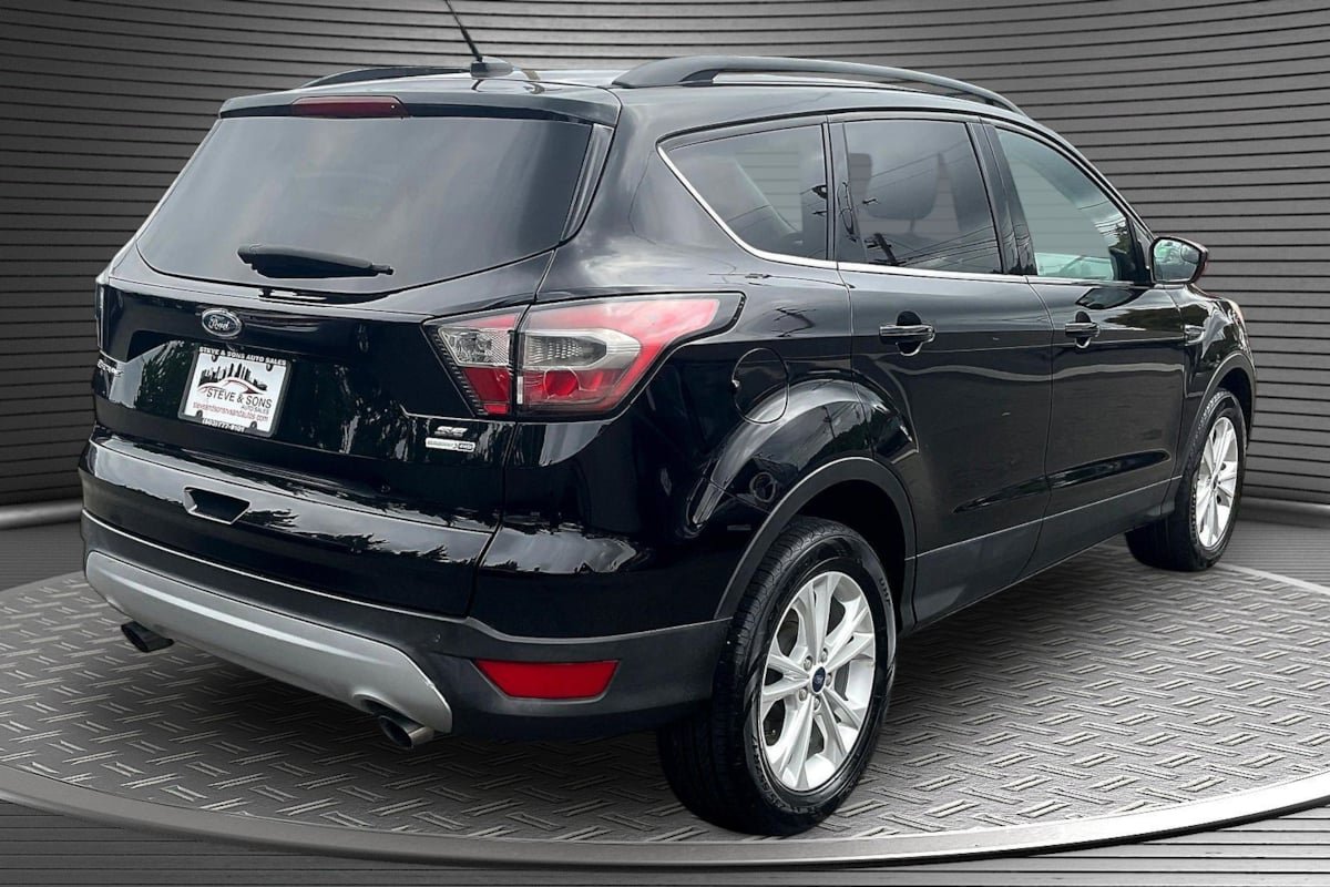 Used 2018 Ford Escape SE AWD/4WD image 6