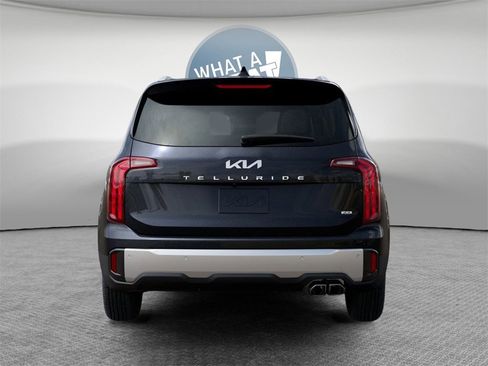 New 2025 Kia Telluride S image 13