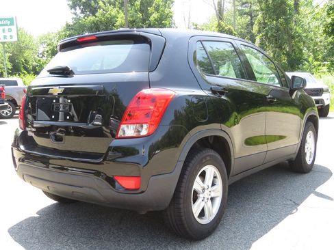 Used 2020 Chevrolet Trax LS AWD/4WD image 5