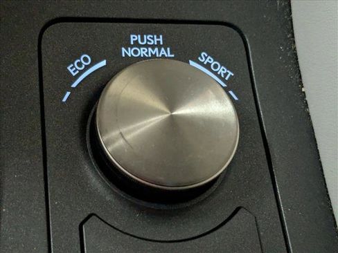 Used 2015 Lexus RC 350 w/ Navigation System Package RWD image 18