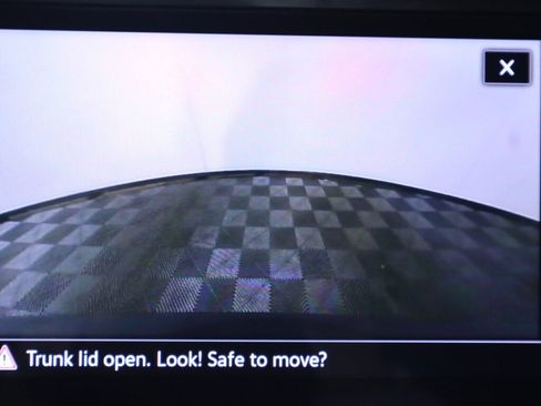 Used 2021 Volkswagen Tiguan SE image 20