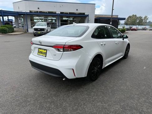 Used 2024 Toyota Corolla LE FWD image 5