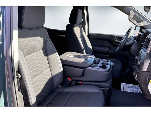 New 2026 Chevrolet Silverado 1500 Custom Trail Boss w/ Dark Appearance Package image 11