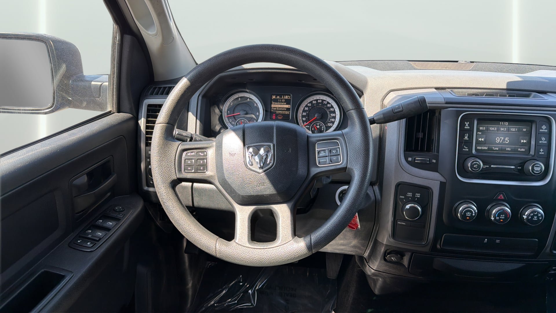 Used 2014 RAM 1500 Express AWD/4WD image 17