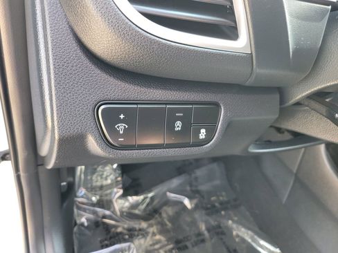 Used 2024 Kia Seltos EX AWD/4WD image 36